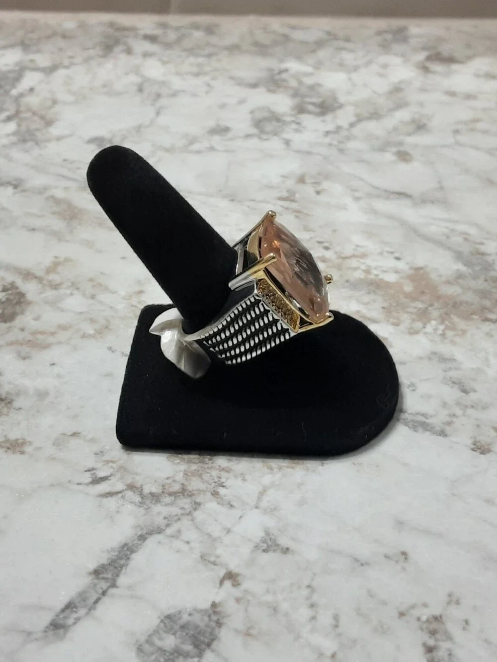 New 8ct Huge Champagne Morganite Band Ring